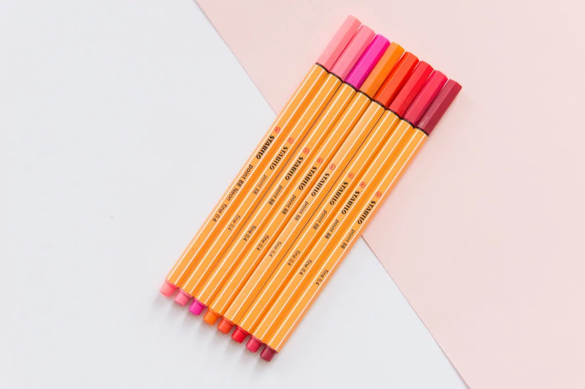 cienkopisy stabilo czerwone