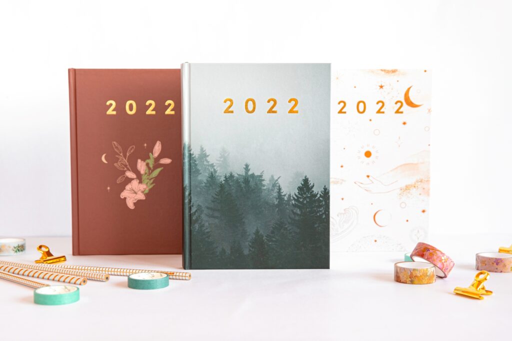 Planer książkowy 2022 wszystkie okładki stojące