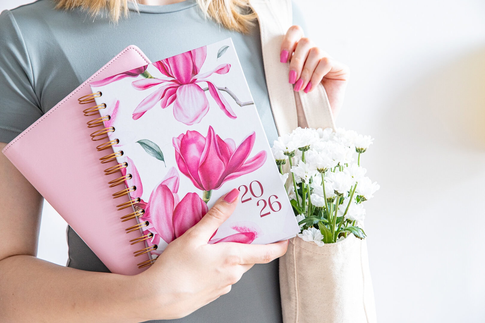 Różowy planer i organizer 2026