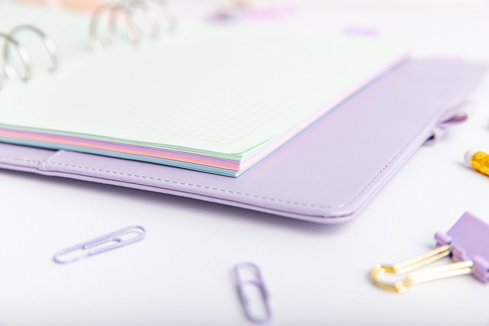 Kolorowy wkład do organizera w kratkę w organizerze