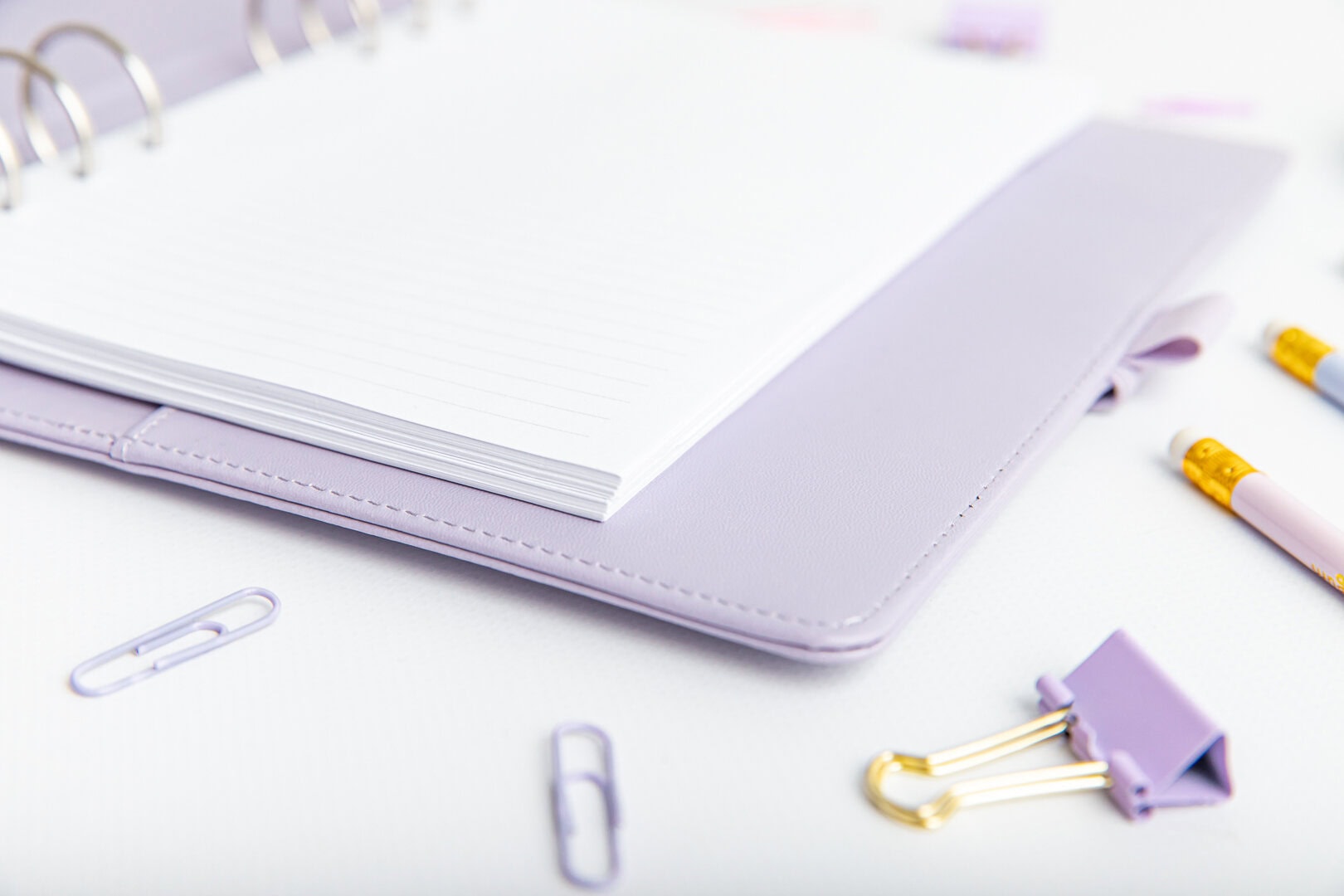 Wkład do organizera A5 w linie umieszczony w organizerze