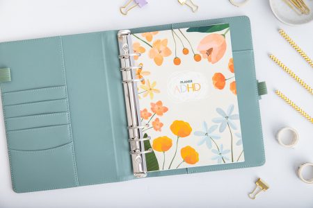 Strona tytułowa do organizera - Planer ADHD w zielonym organizerze