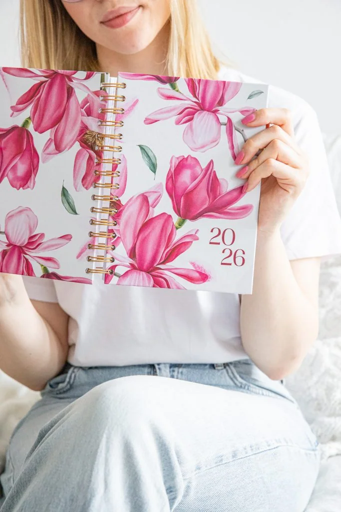Planer 2026 z okładką Kwiat Magnolii (2)