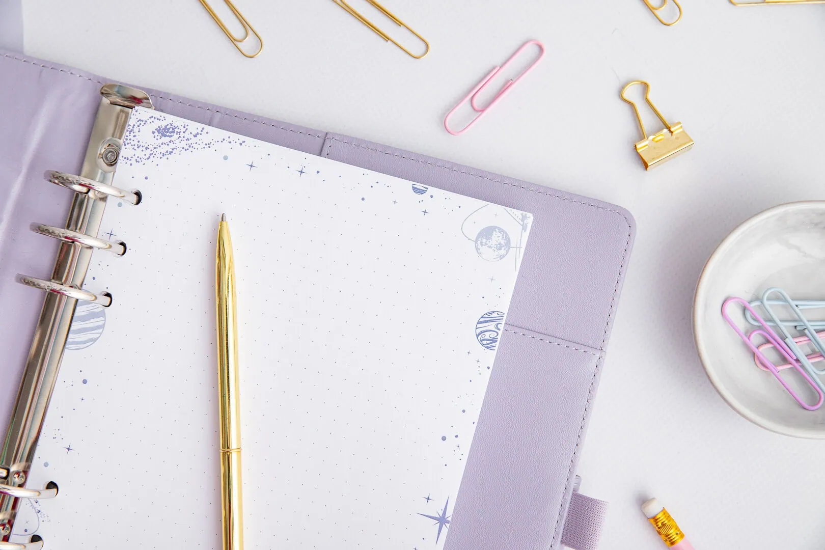 Kartki w kropki do organizera z motywem Kosmiczna Przestrzeń