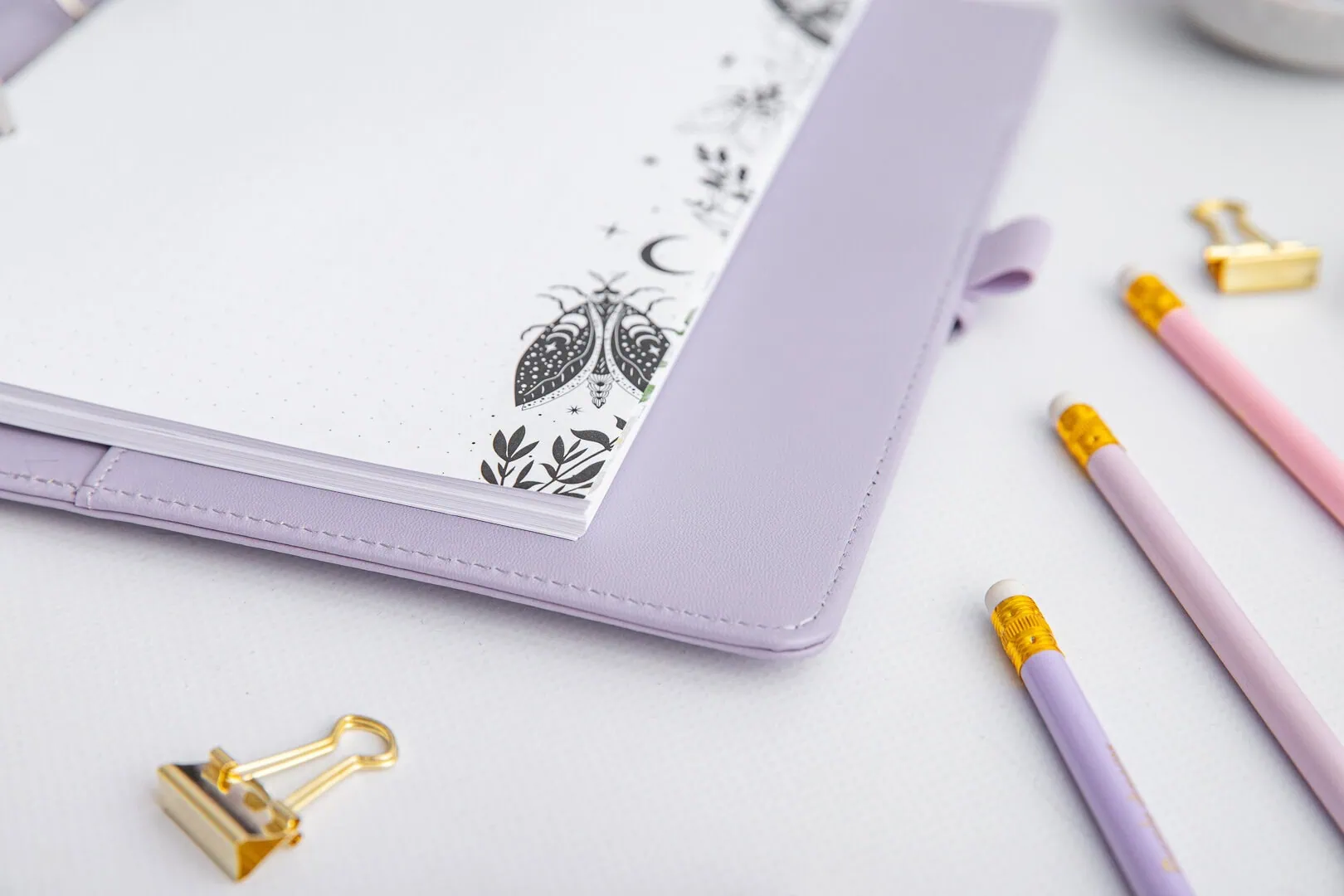 Kartki w kropki do organizera z motywem Magiczna Noc