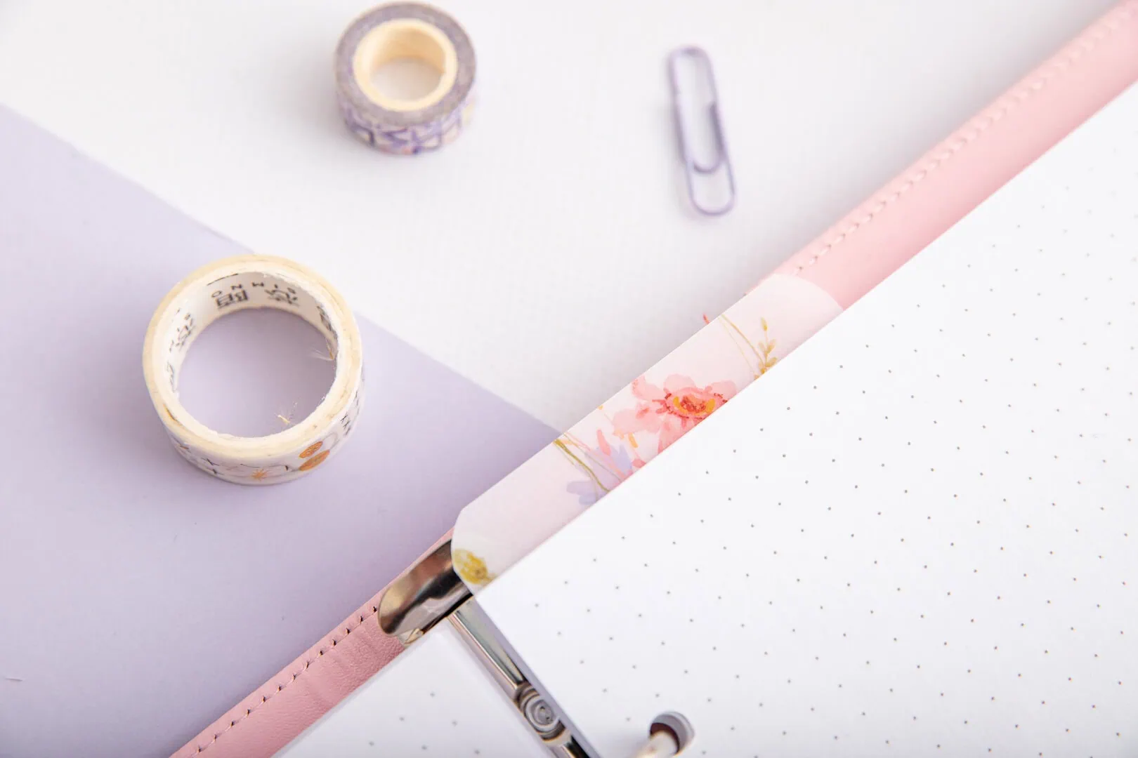 Kolorowa zakładka w organizerze - transparentna