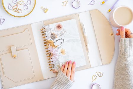 Otui beżowe z notesem