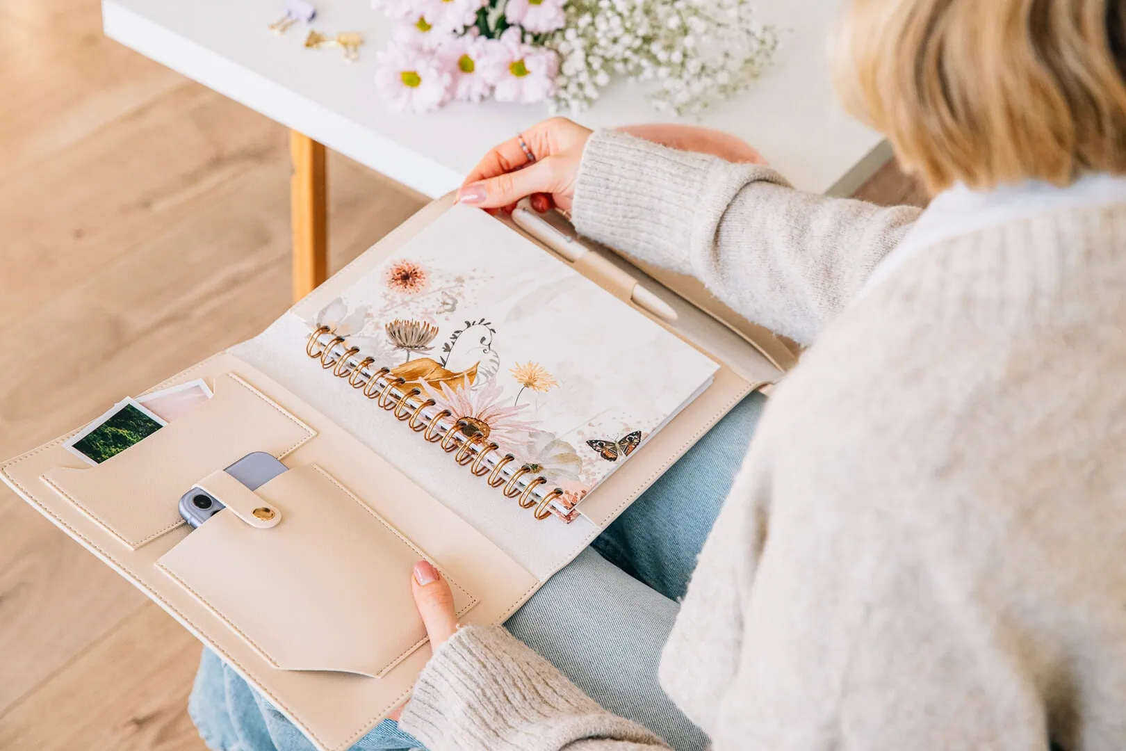 Otui beżowe z notesem z okładką Późne Lato