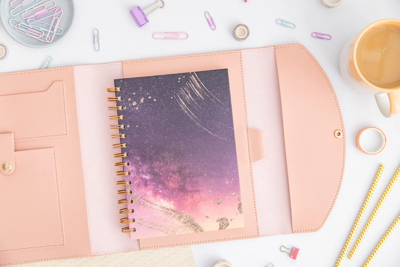 Otui różowe z notesem (3)