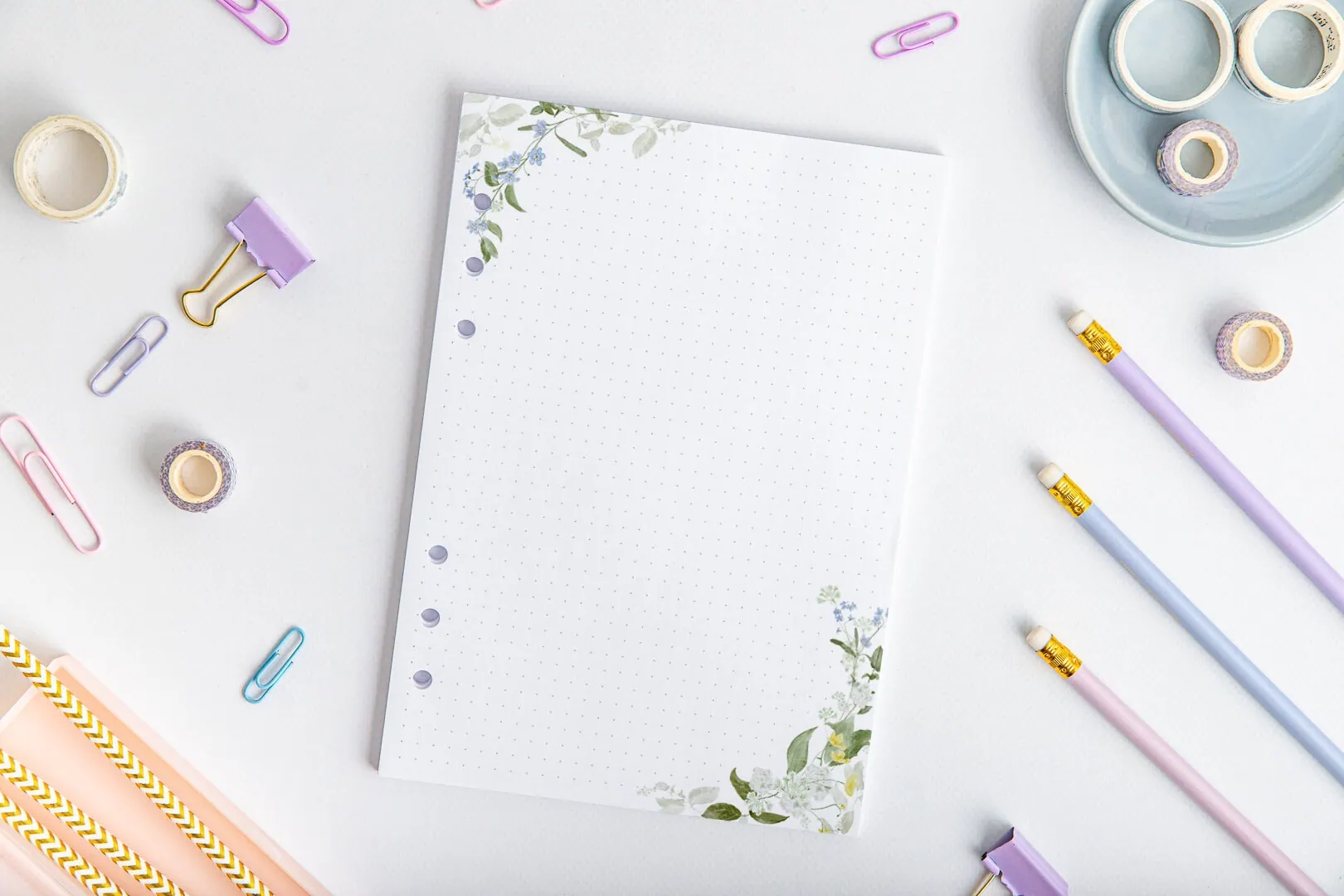 Wkład do organizera A5 – kartki w kropki z motywem | Akwarelowa łąka